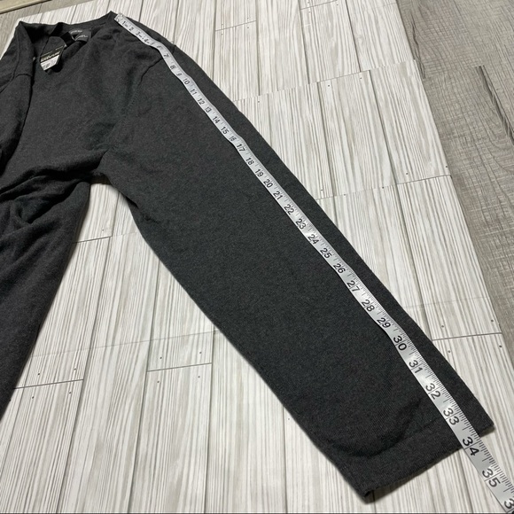 Eddie Bauer Men’s Cotton Merino V-neck Sweater - Picture 10 of 10